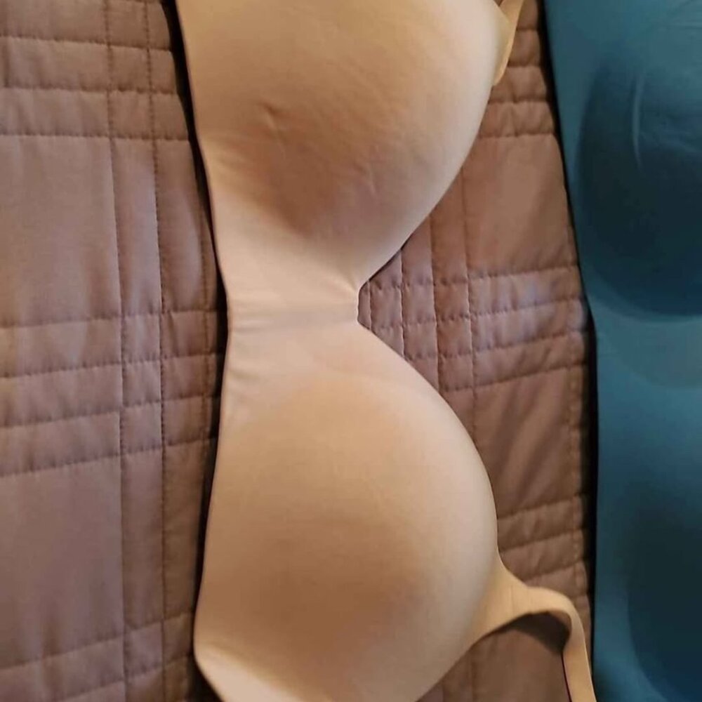 Victoria Secret Bra 40C